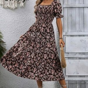 Floral Pattern Shirred Puff Sleeve Dress